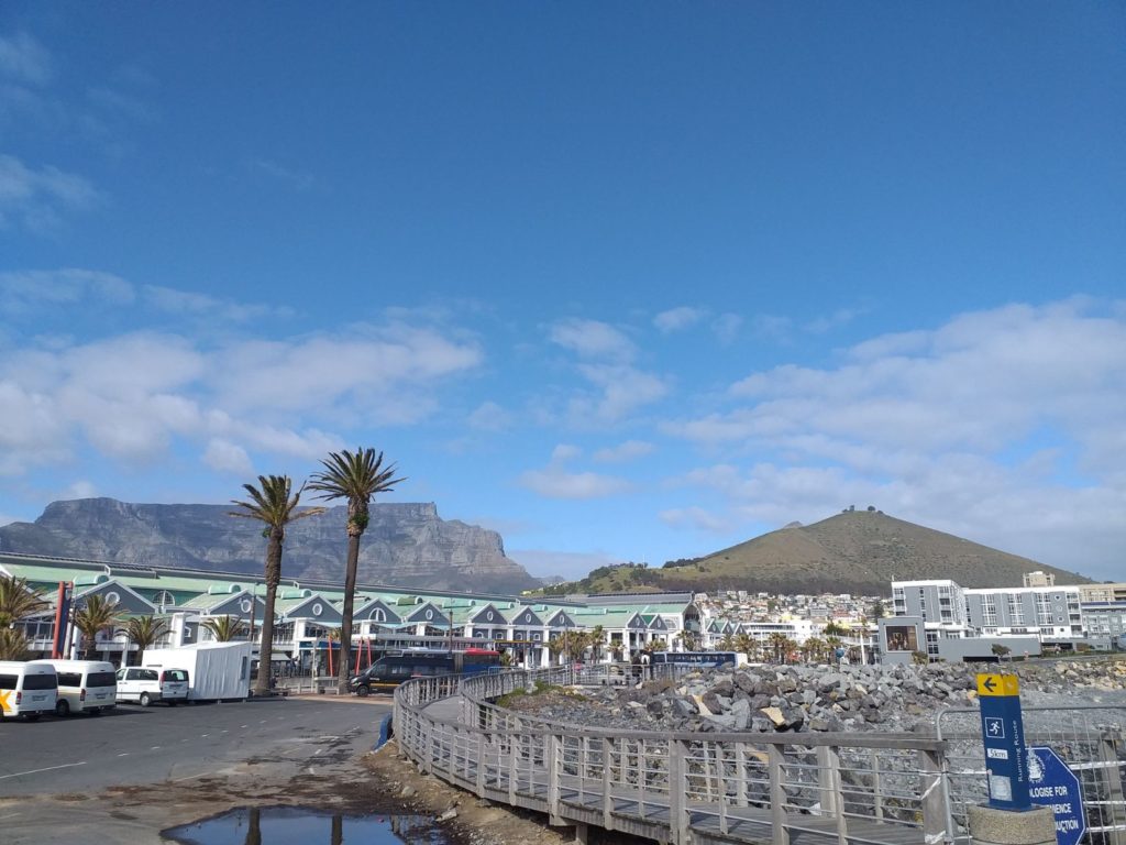 vue derrière waterfront le cap