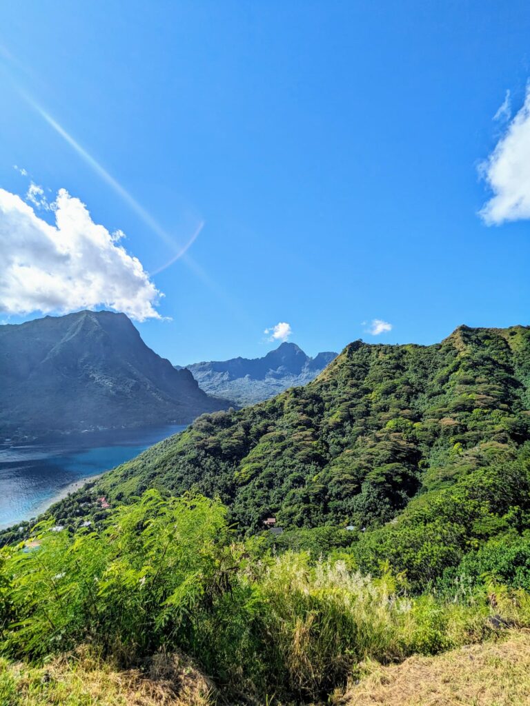 vue baie depuis montagne magique