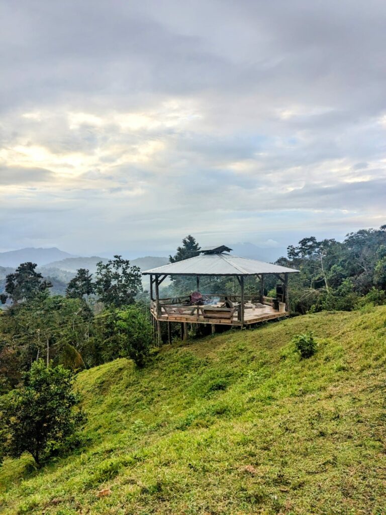 vue lieu ceremonie ayahuasca costa rica